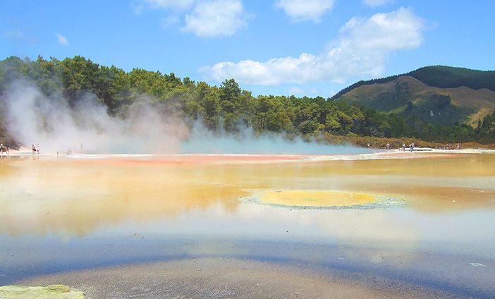 Visit-Wai-O-Tapu-with-KING-Rentalcars.jpg