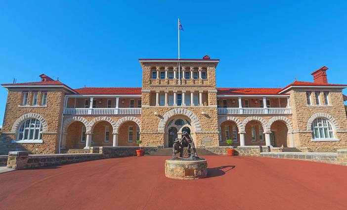 Visit-Perth-Mint-with-KING-Rentalcars.jpg